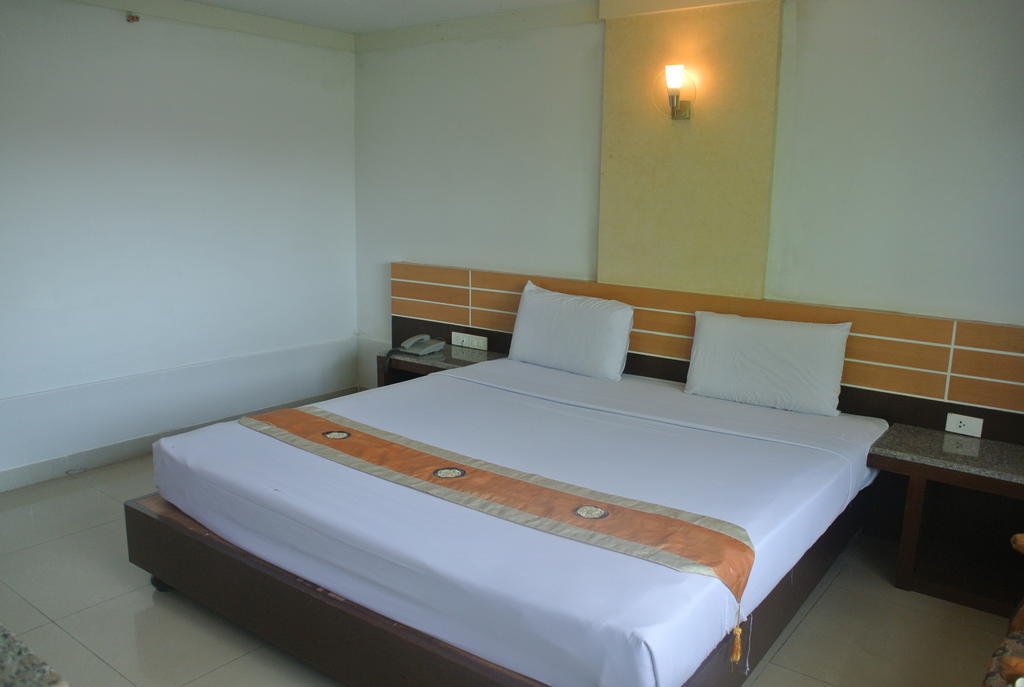 Satit Grand View Hotel Ban Khlong Phruan Extérieur photo